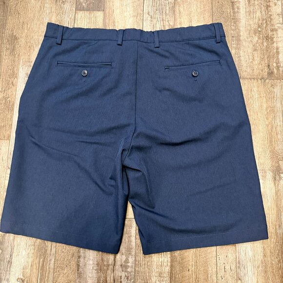 Greg Norman Men's Navy Athletic Golf Shorts, Flex-Fit, Size 36, 9" Inseam - Picture 2 of 3